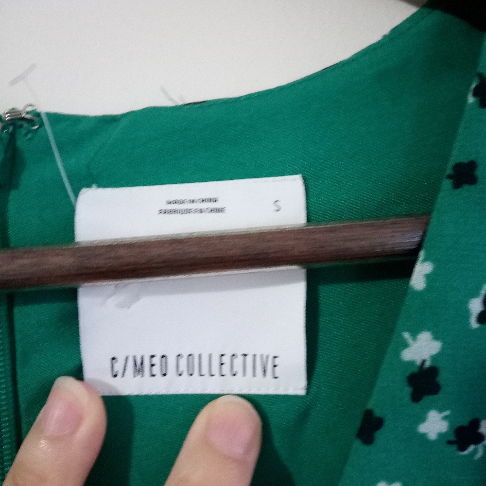 C/MEO COLLECTIVE Loyalties Ditzy Print Green Mini Dress Size S. - Picture 15 of 16